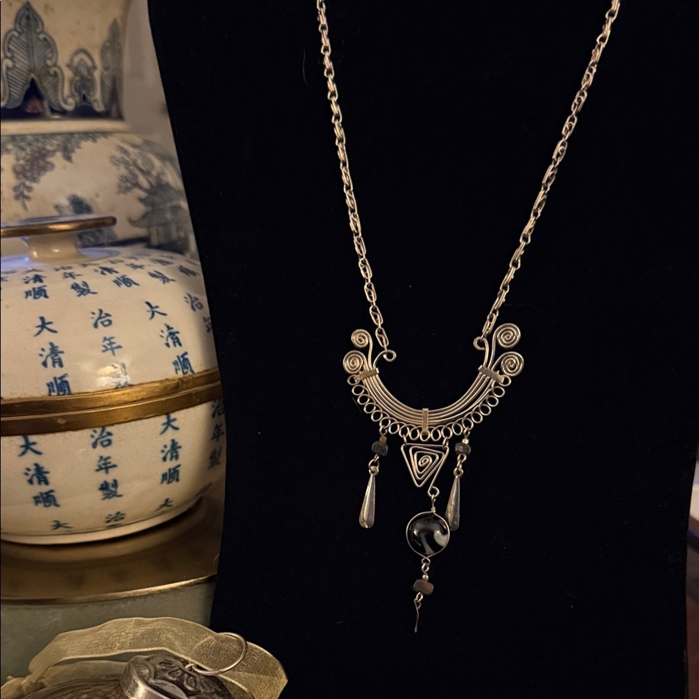 Elegant handmade, alpaca Silver Necklace with Black white glass Accents